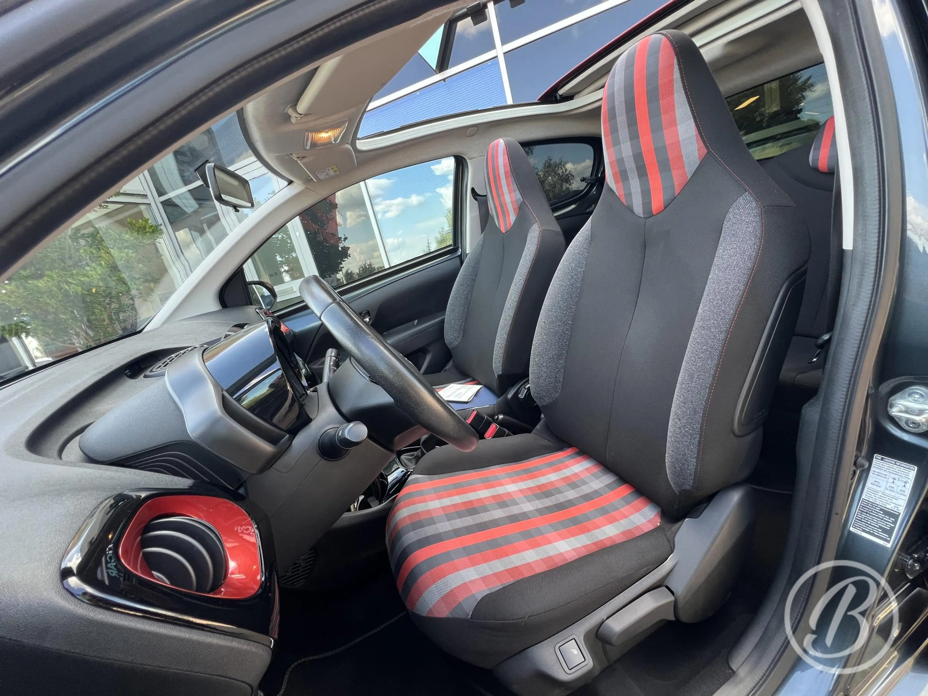 Peugeot 108 1.0 e-VTi 72 pk Allure TOP! 5 deurs | Elektrisch c — photo 12