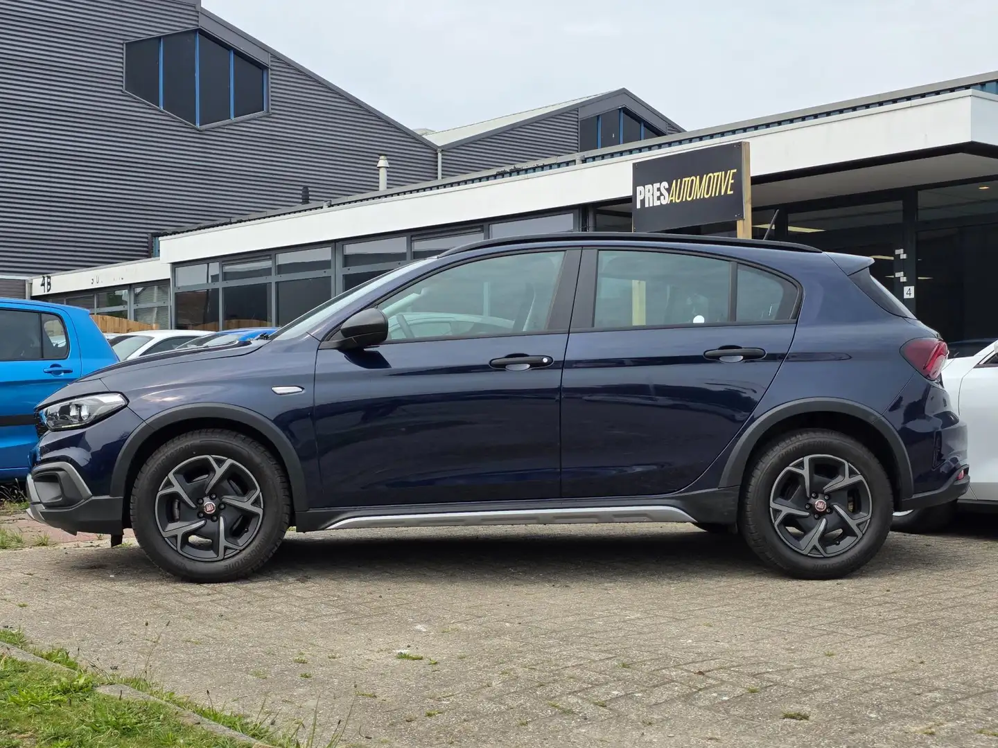 Fiat Tipo Cross 1.0 City Cross |CLIMA|CRUISE|NAVI|PDC|LMV Blauw - 2