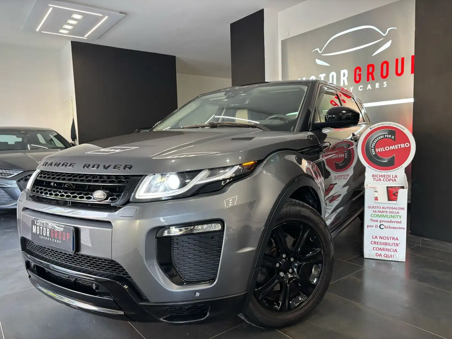 Land Rover Range Rover Evoque Range Rover Evoque 2.0 TD4 150 CV 5p. SE Dynamic Gris - 2