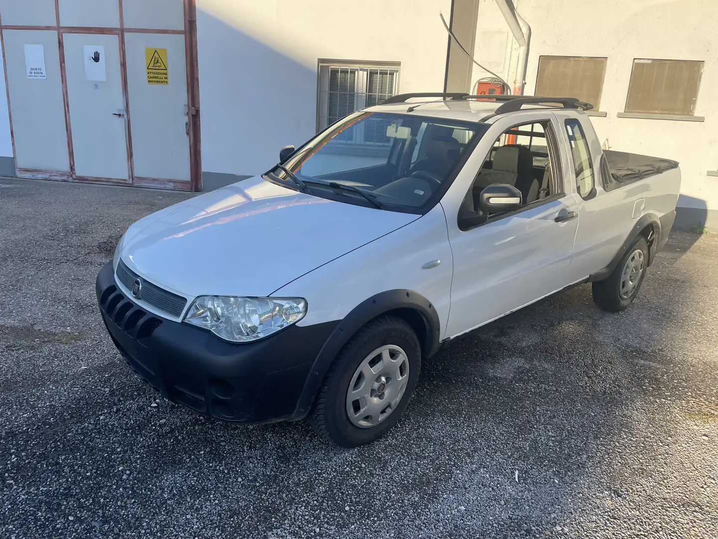 Fiat Strada 92000kmt !!!!! vetri al chiusira e cooricassone Bianco - 2