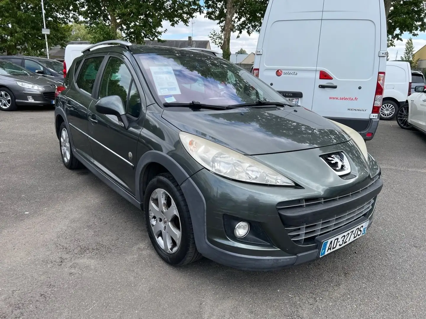 Peugeot 207 1.6 HDI90 OUTDOOR Gris - 1