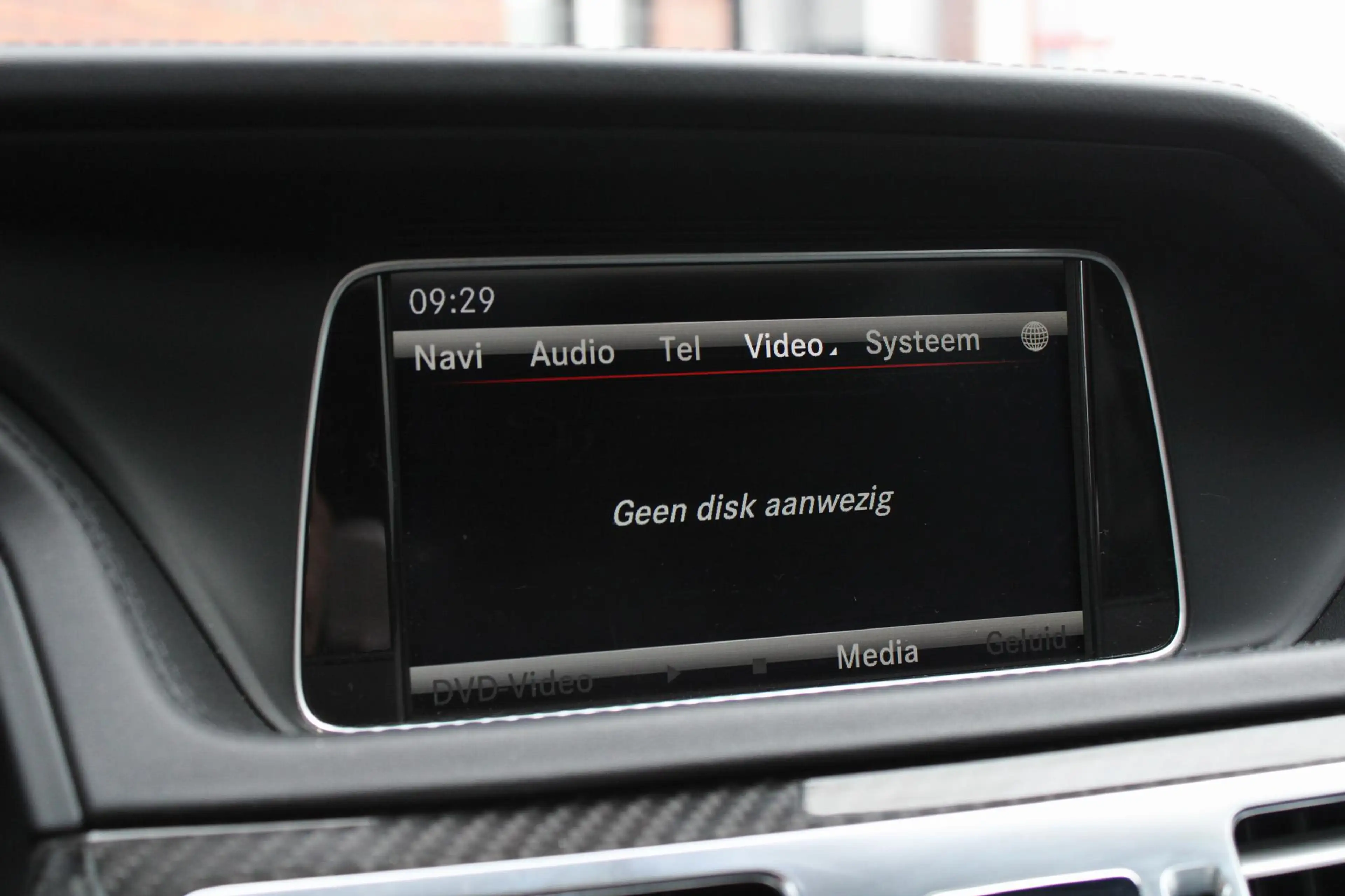 Mercedes-Benz E 63 AMG Estate 4MATIC / 1ste lak / 5.5 V8 Biturbo / 558 PK — photo 31