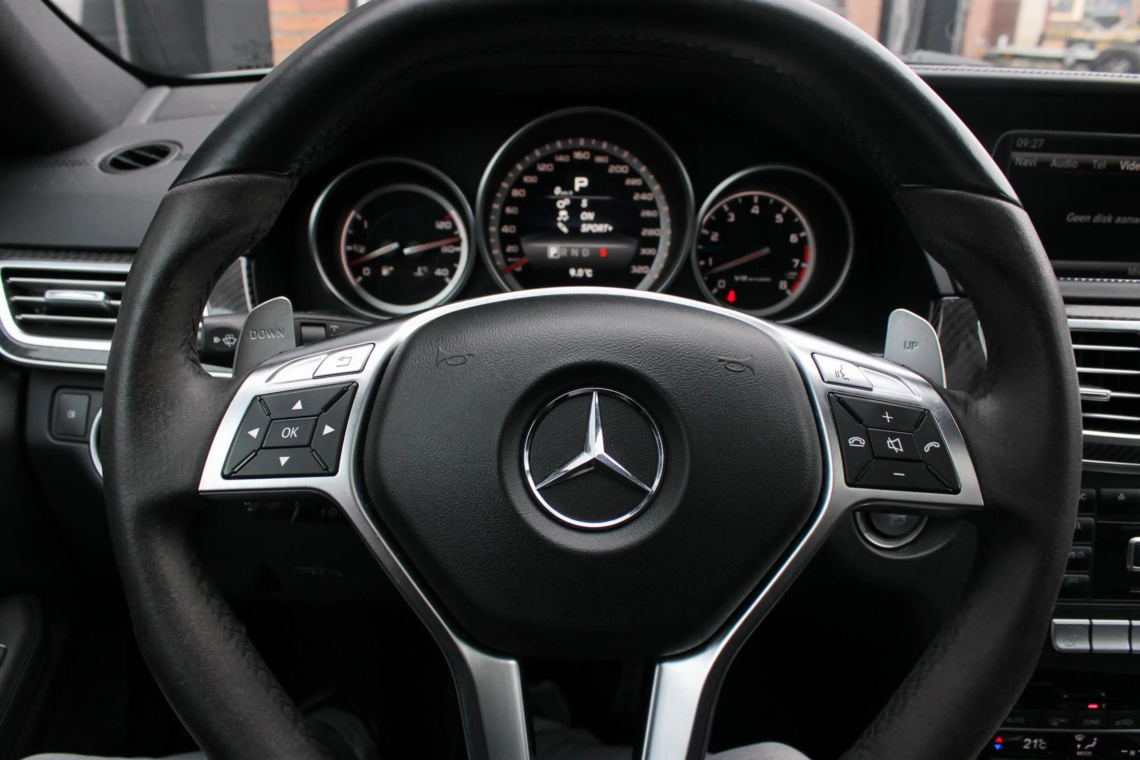 Mercedes-Benz E 63 AMG Estate 4MATIC / 1ste lak / 5.5 V8 Biturbo / 558 PK — photo 20