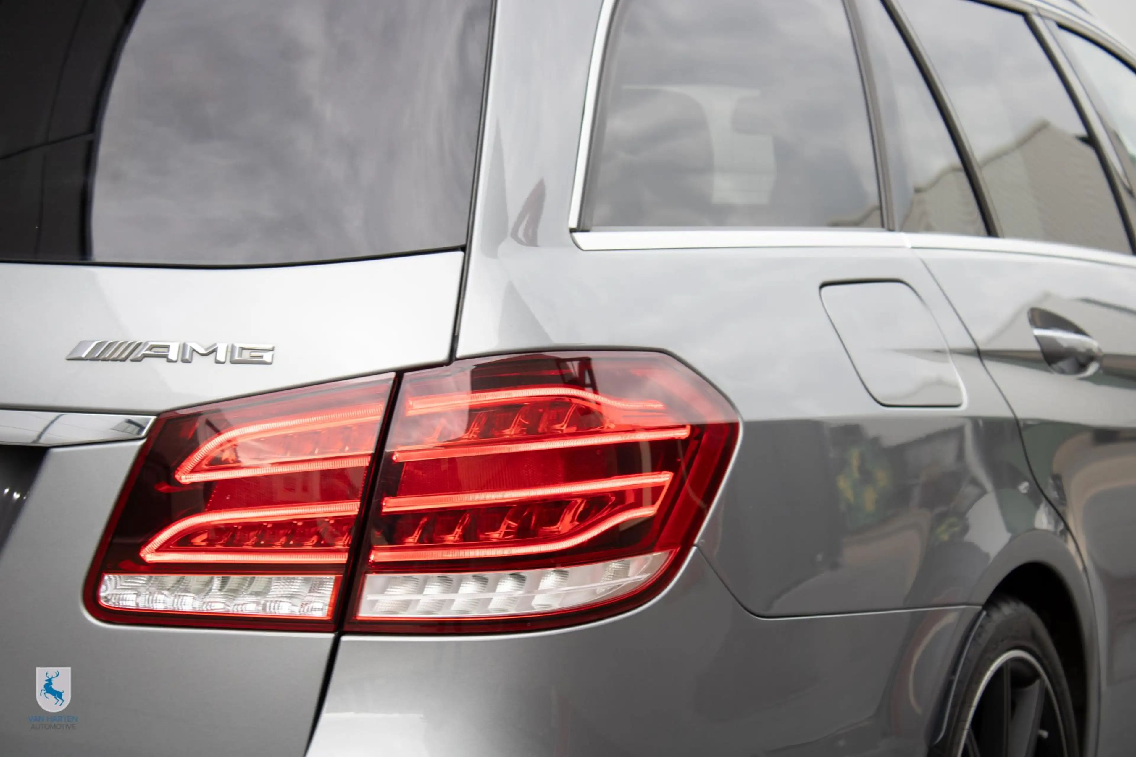 Mercedes-Benz E 63 AMG Estate 4MATIC / 1ste lak / 5.5 V8 Biturbo / 558 PK — photo 12