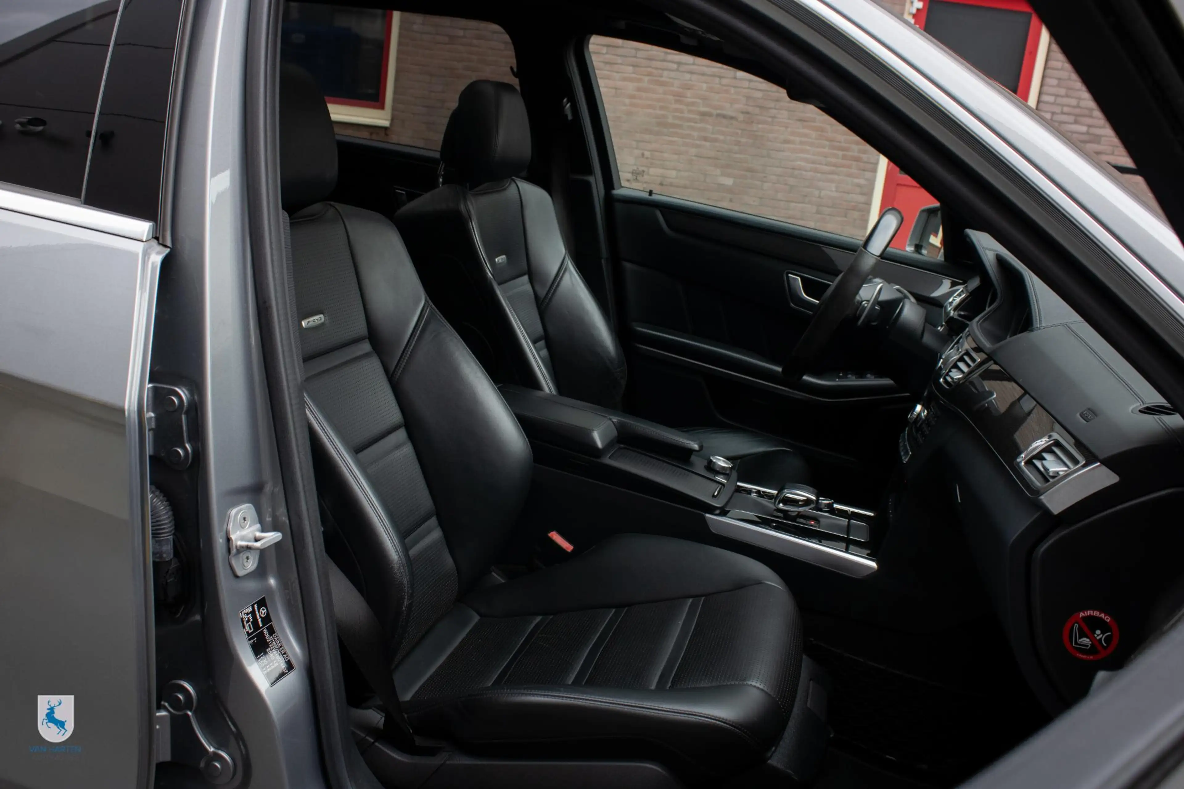 Mercedes-Benz E 63 AMG Estate 4MATIC / 1ste lak / 5.5 V8 Biturbo / 558 PK — photo 18