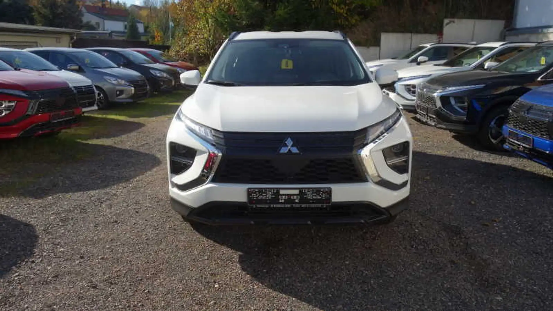 Mitsubishi Eclipse Cross PHEV 2.4 BASIS 4WD Kamera,Sitzheizung Weiß - 2