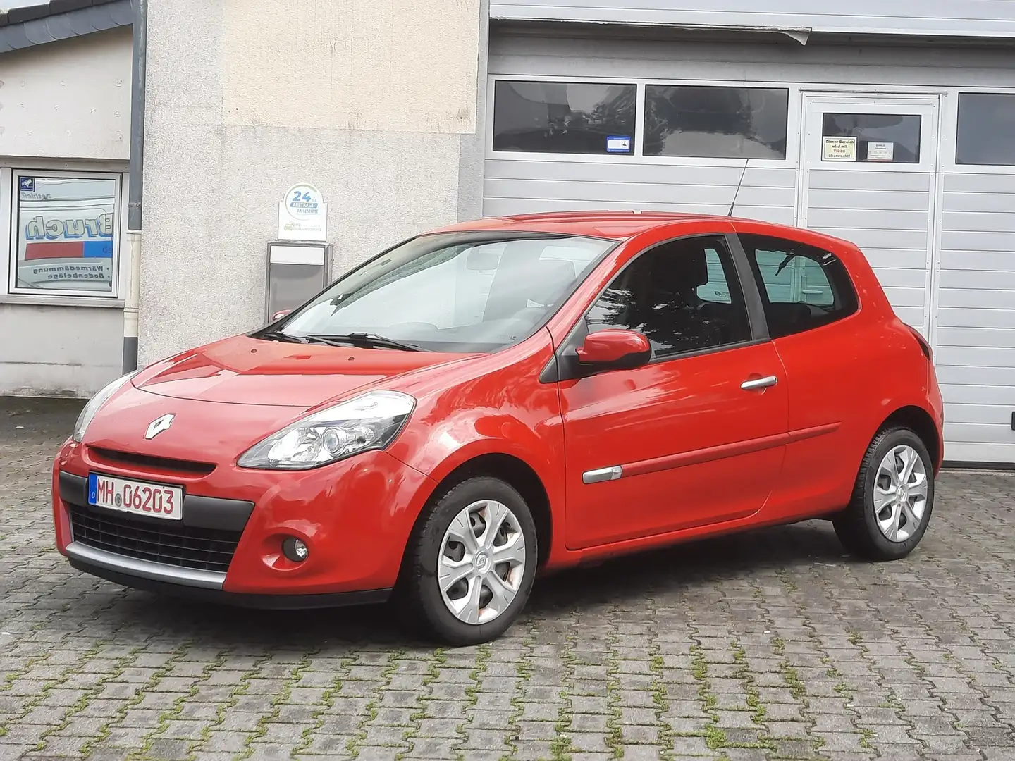 Renault Clio III 1.2 16V 75 Dynamique 2.Hd. Scheckheft, Klima!! crvena - 1