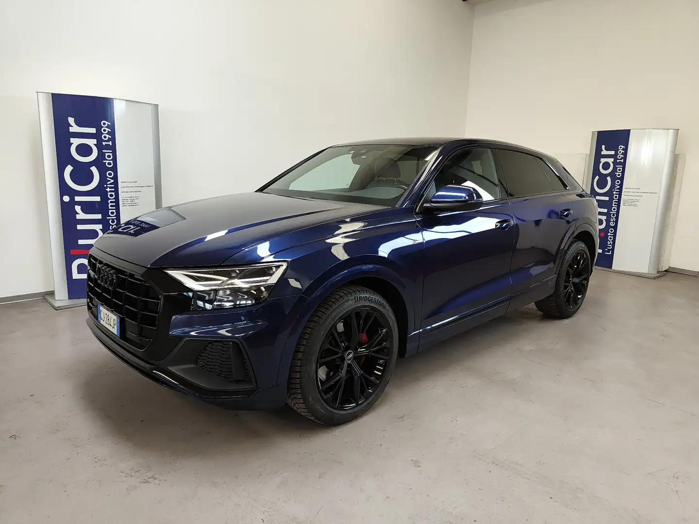 Audi Q8 45 TDI 231cv MHEV quattro tiptronic Sport S line Blau - 1