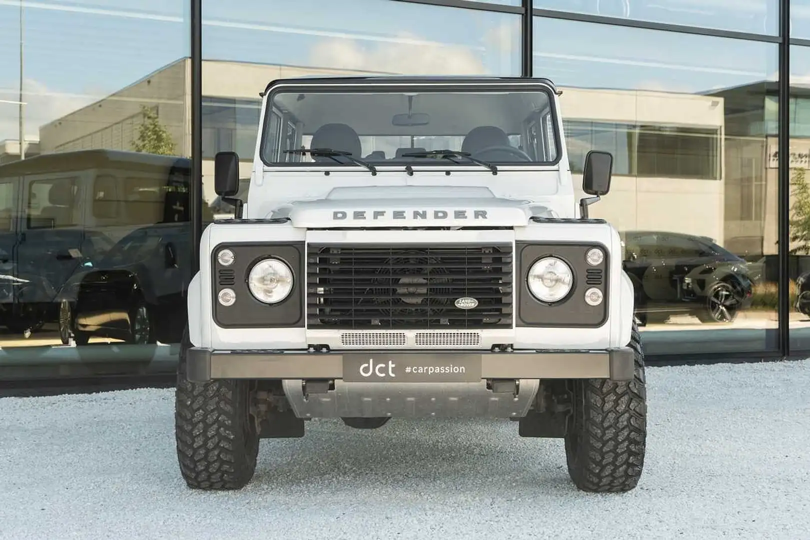 Land Rover Defender 110 DCPU - 1st Owner ** ONLY 5000 KM ** airco Wit - 2