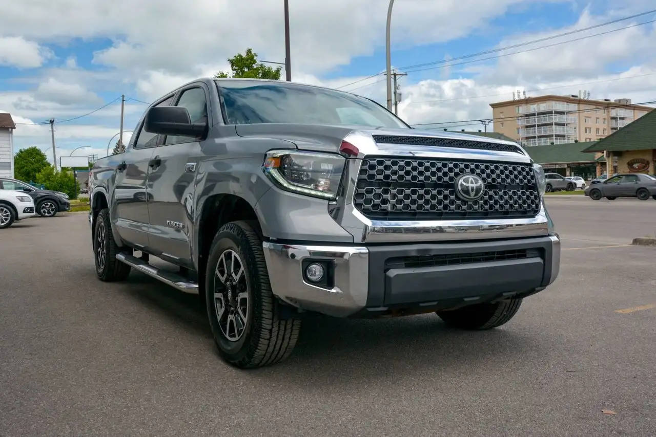 Toyota Tundra снимка Toyota Tundra
