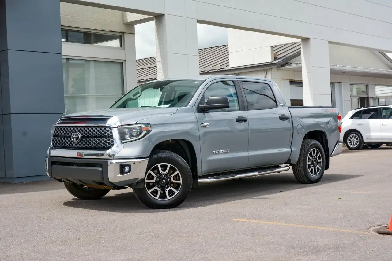 Toyota Tundra снимка Toyota Tundra