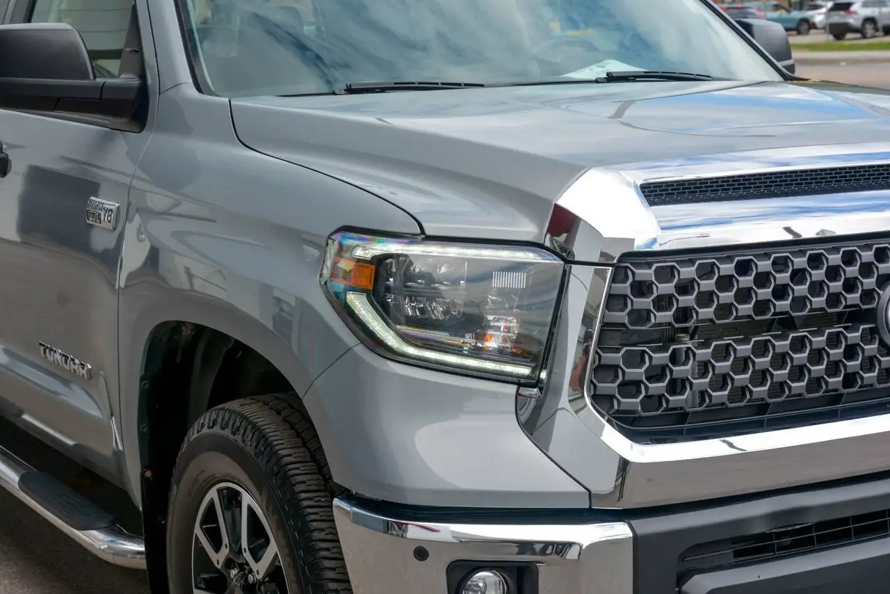 Toyota Tundra снимка Toyota Tundra