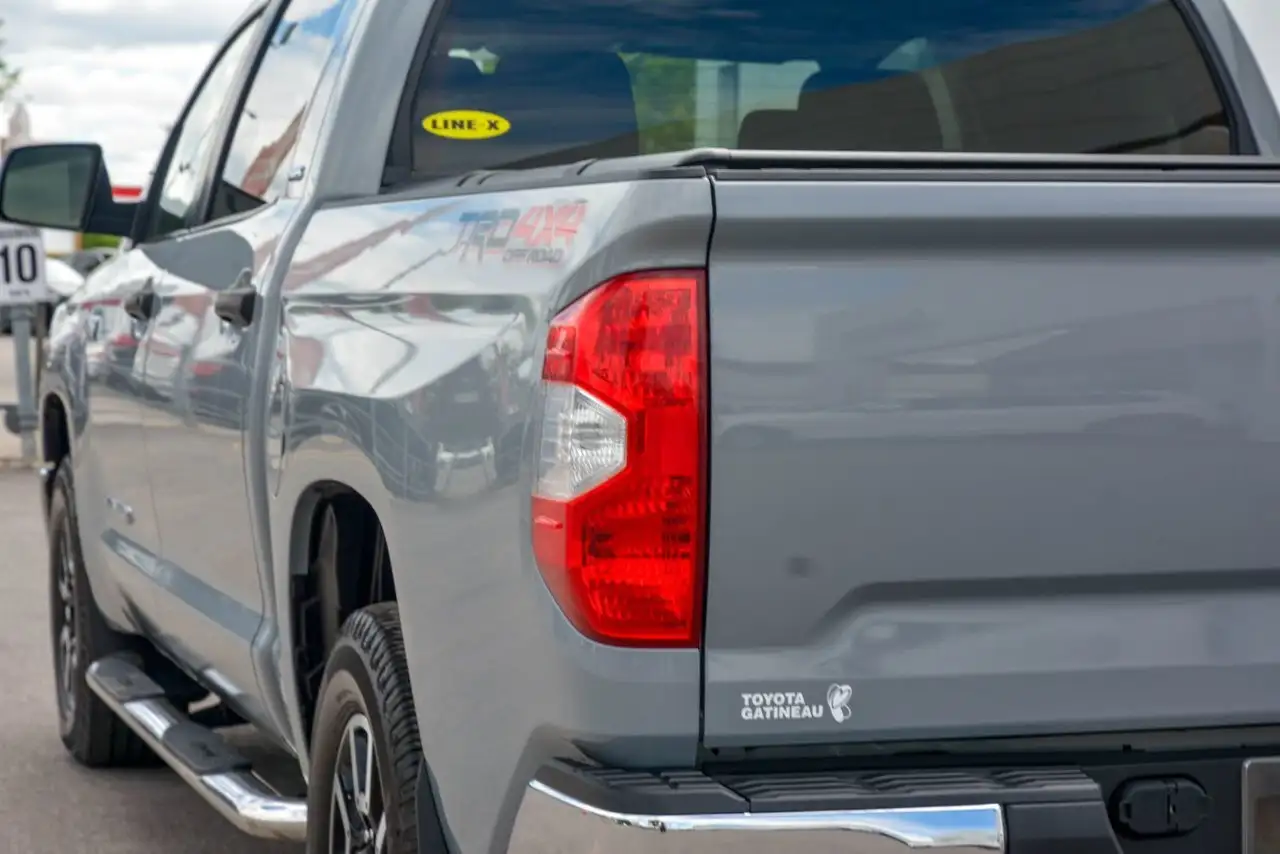 Toyota Tundra снимка Toyota Tundra