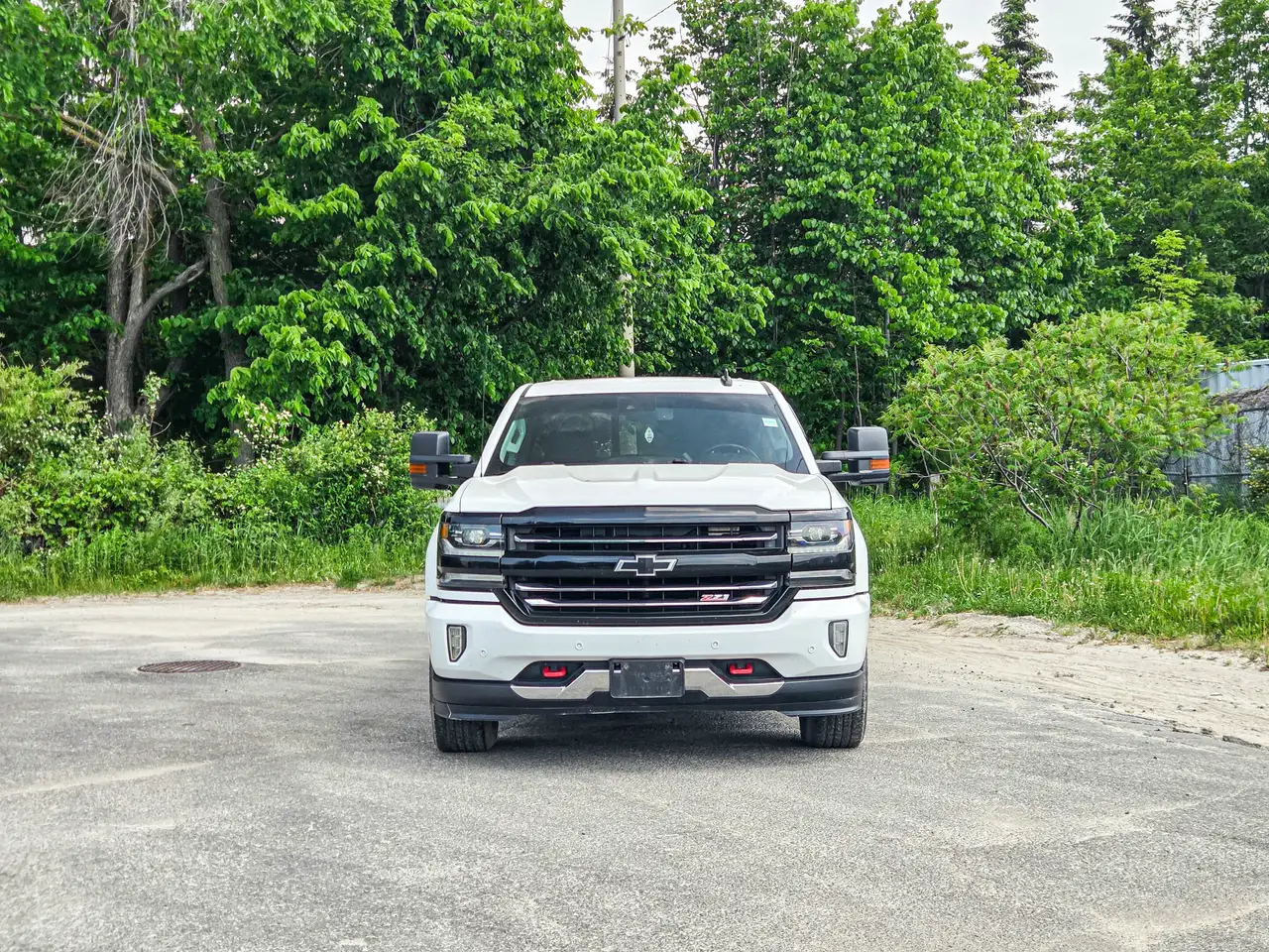 Chevrolet Silverado 1500 photo Chevrolet Silverado 1500