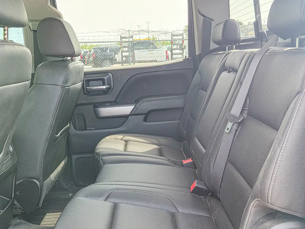 Chevrolet Silverado 1500 photo Chevrolet Silverado 1500