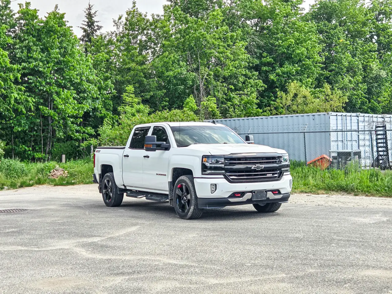 Chevrolet Silverado 1500 photo Chevrolet Silverado 1500