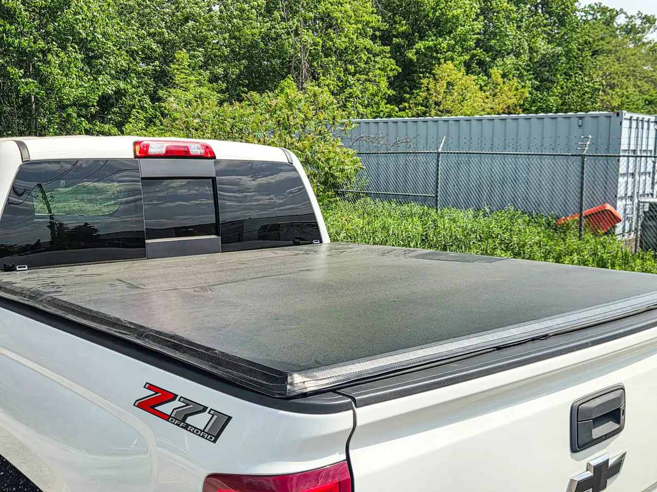 Chevrolet Silverado 1500 photo Chevrolet Silverado 1500