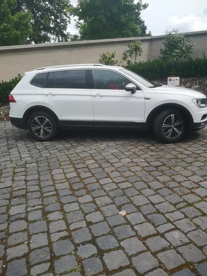 Volkswagen Tiguan Allspace Tiguan Allspace 2.0 TDI SCR 4Motion DSG Comfortlin Белый - 1