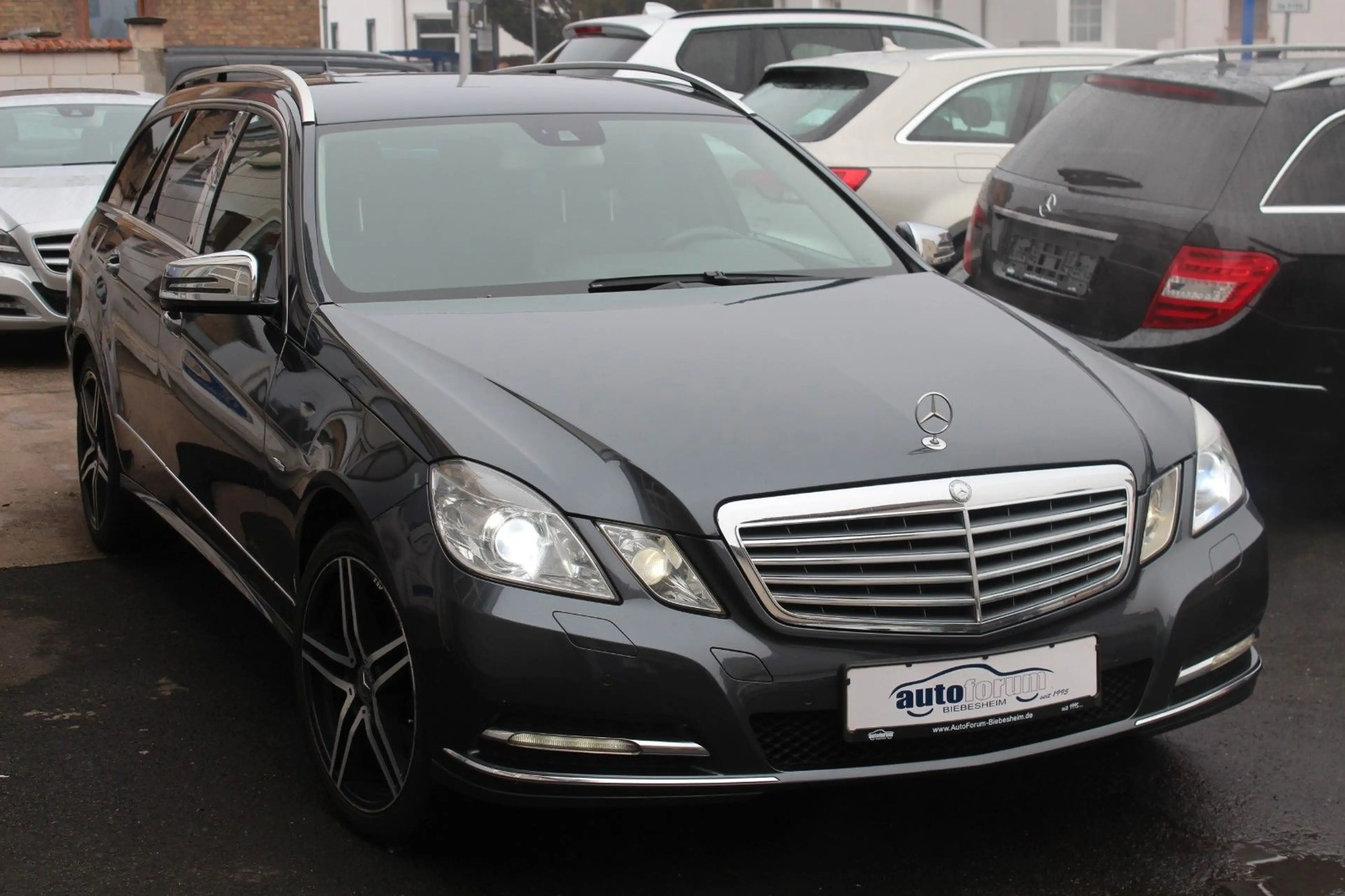 Mercedes-Benz E 250 CGI T BE Leder*Memory*Xenon*Standh*7-Sitze — photo 4