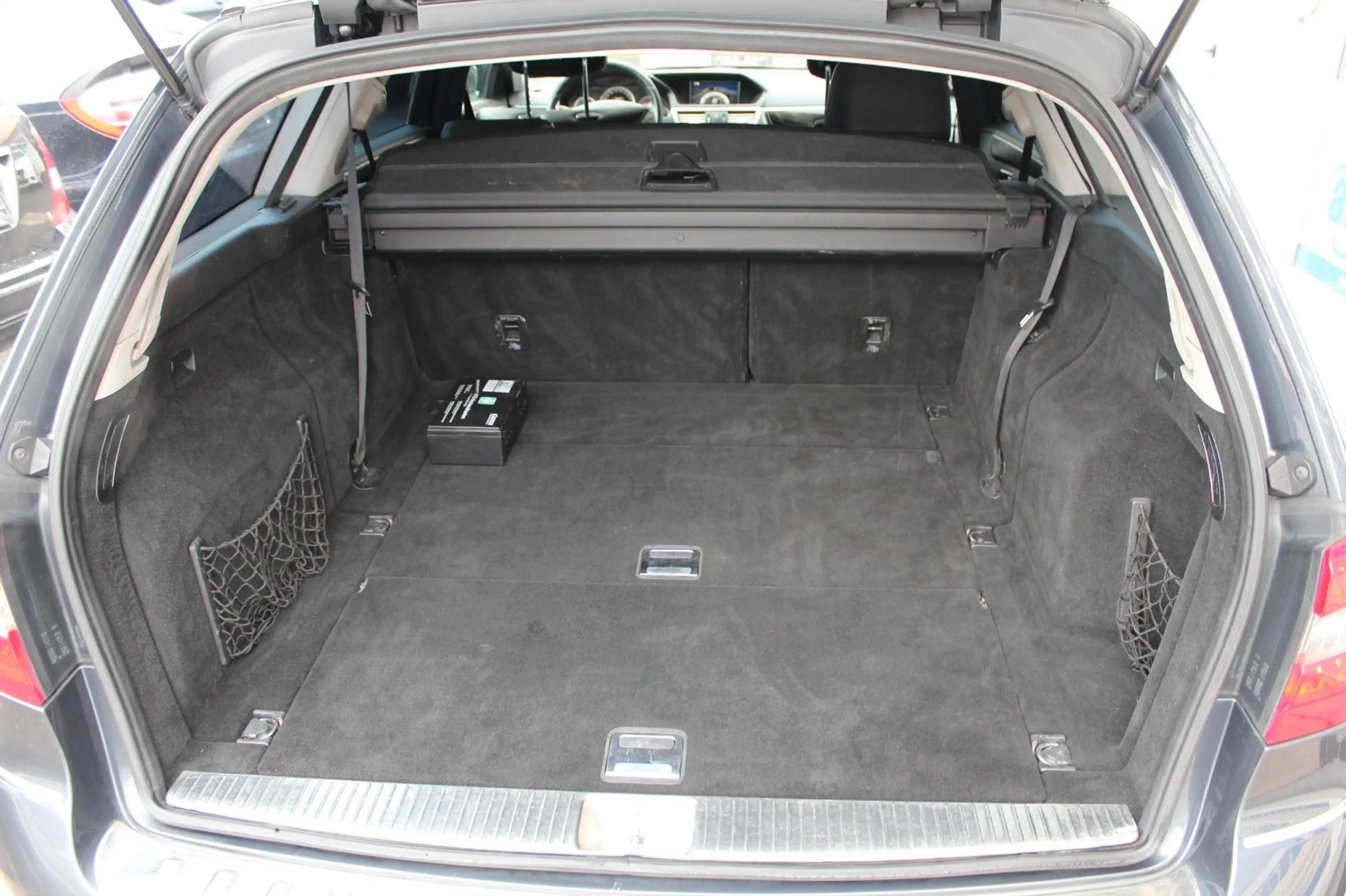 Mercedes-Benz E 250 CGI T BE Leder*Memory*Xenon*Standh*7-Sitze — photo 11