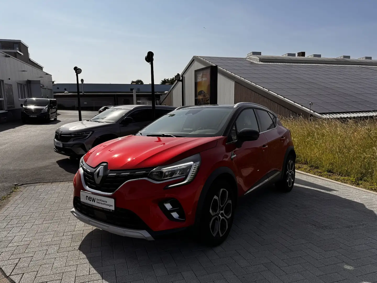 Renault Captur INTENS TCE 130 AHK+SITZH+PDC+RFK+NAVI 9,3" Rouge - 2