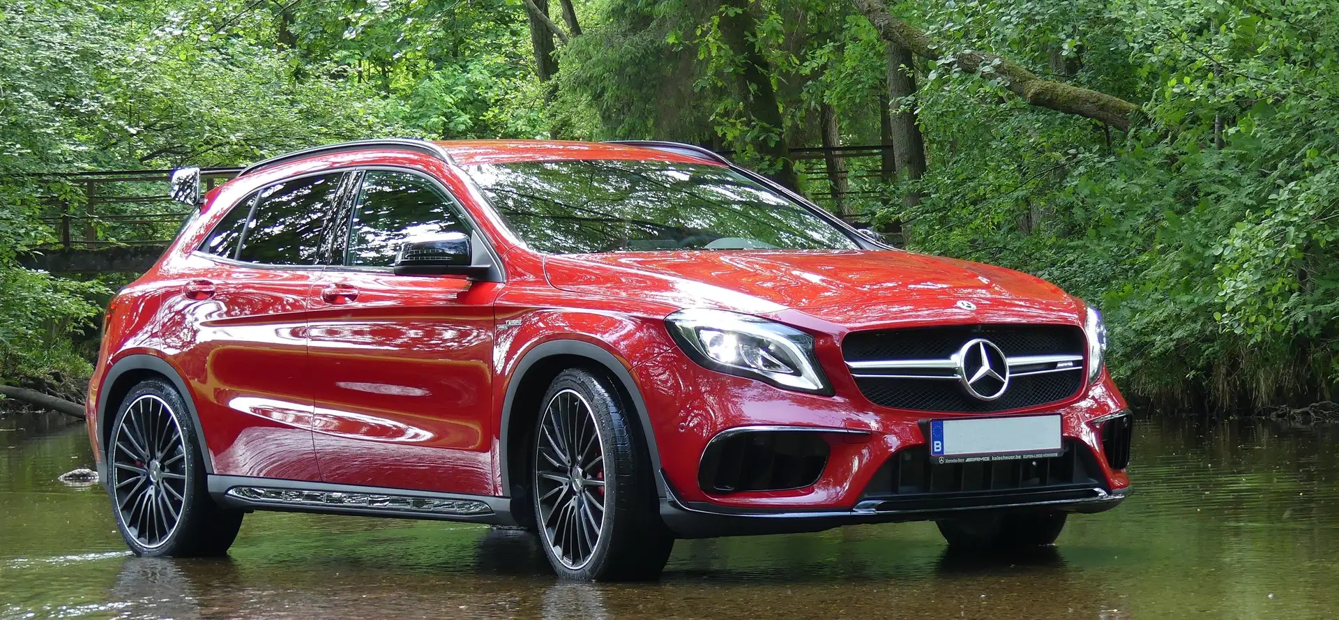 Mercedes-Benz GLA 45 AMG GLA 45 AMG 4-Matic Rouge - 1