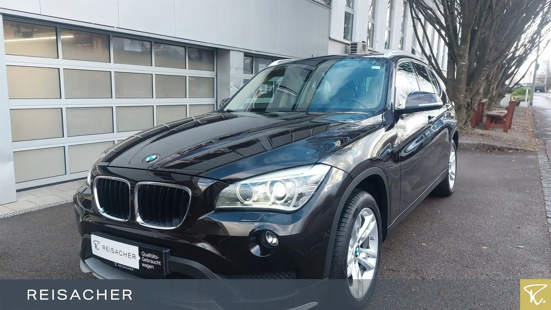 BMW X1 xDrive 20dA Sportsitze,NaviProf,Xenon,Panoram - 1