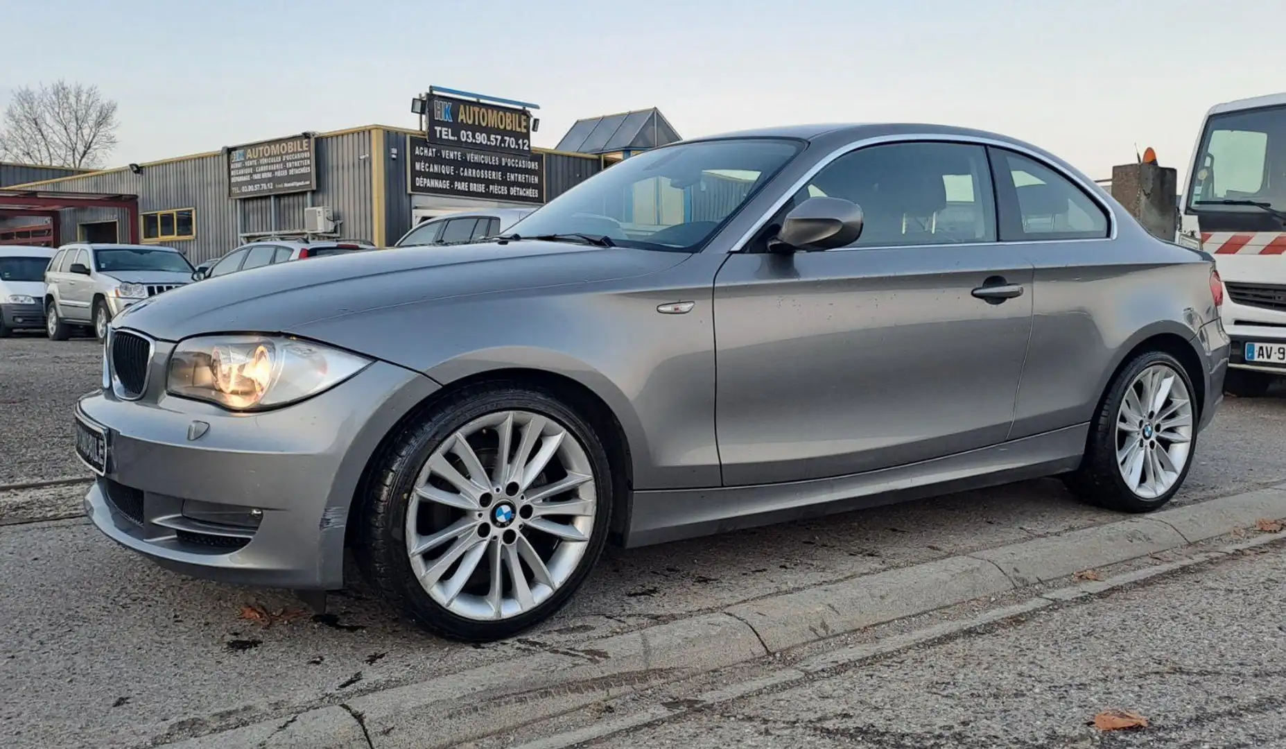 BMW 118 Coupé 118d 2.0 d 143 cv Szary - 1