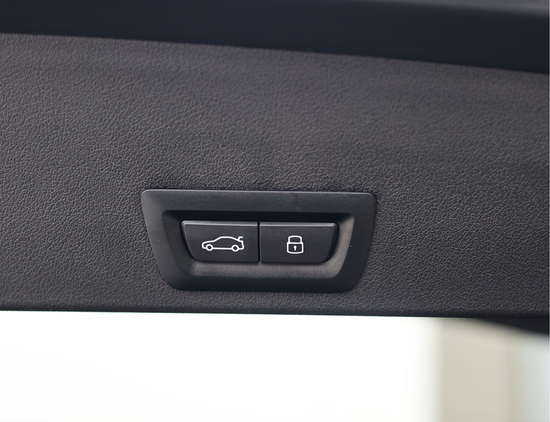 BMW XM PHEV 30 kWh | M Drivers Pack - Bowers&Wilkins — photo 23