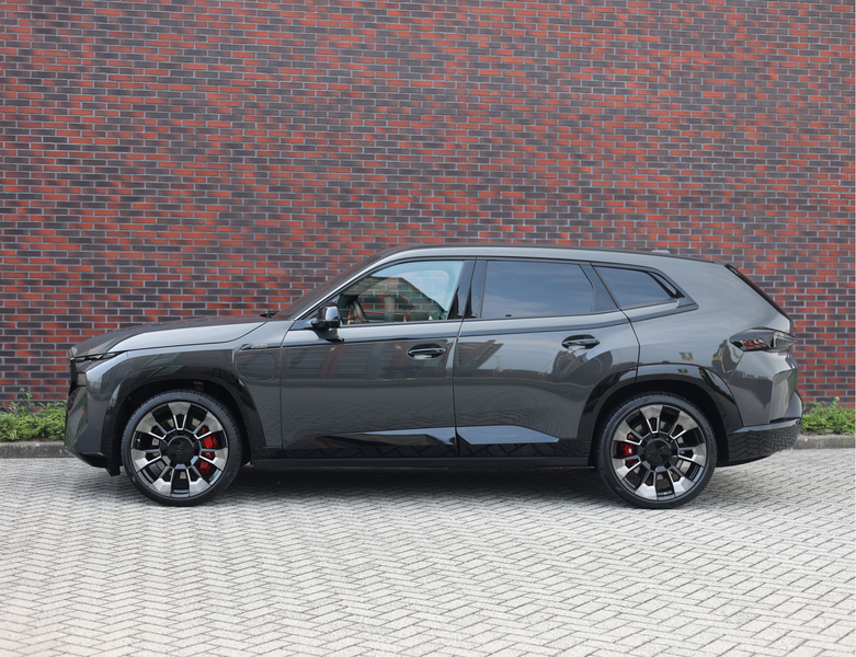 BMW XM PHEV 30 kWh | M Drivers Pack - Bowers&Wilkins — photo 15
