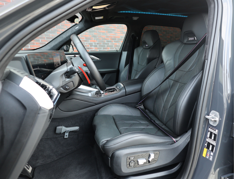 BMW XM PHEV 30 kWh | M Drivers Pack - Bowers&Wilkins — photo 25