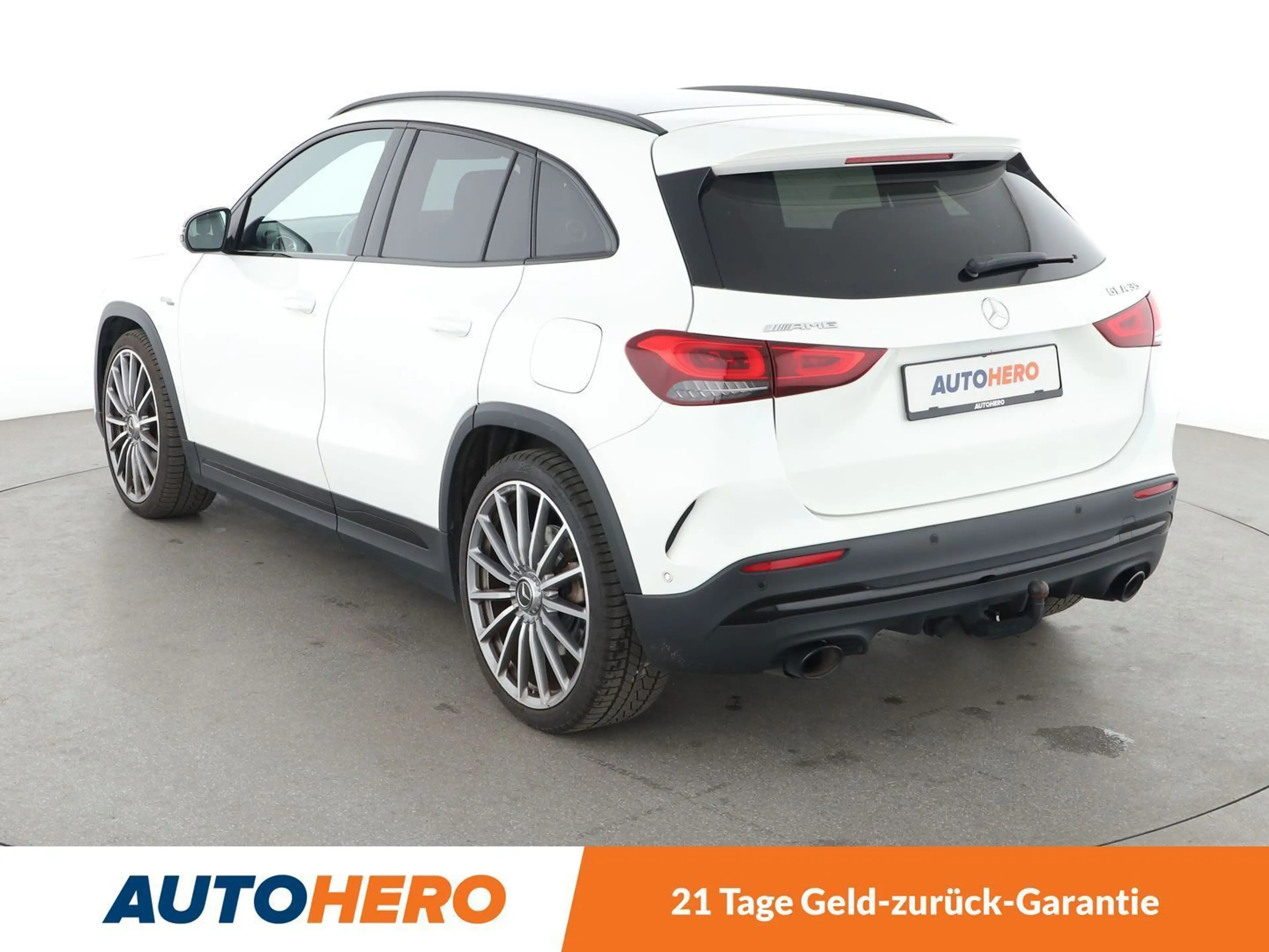 Mercedes-Benz GLA 35 AMG GLA 35 AMG 4Matic Aut*LED*TEMPO*CAM*PANO*SHZ*PDC* — photo 4