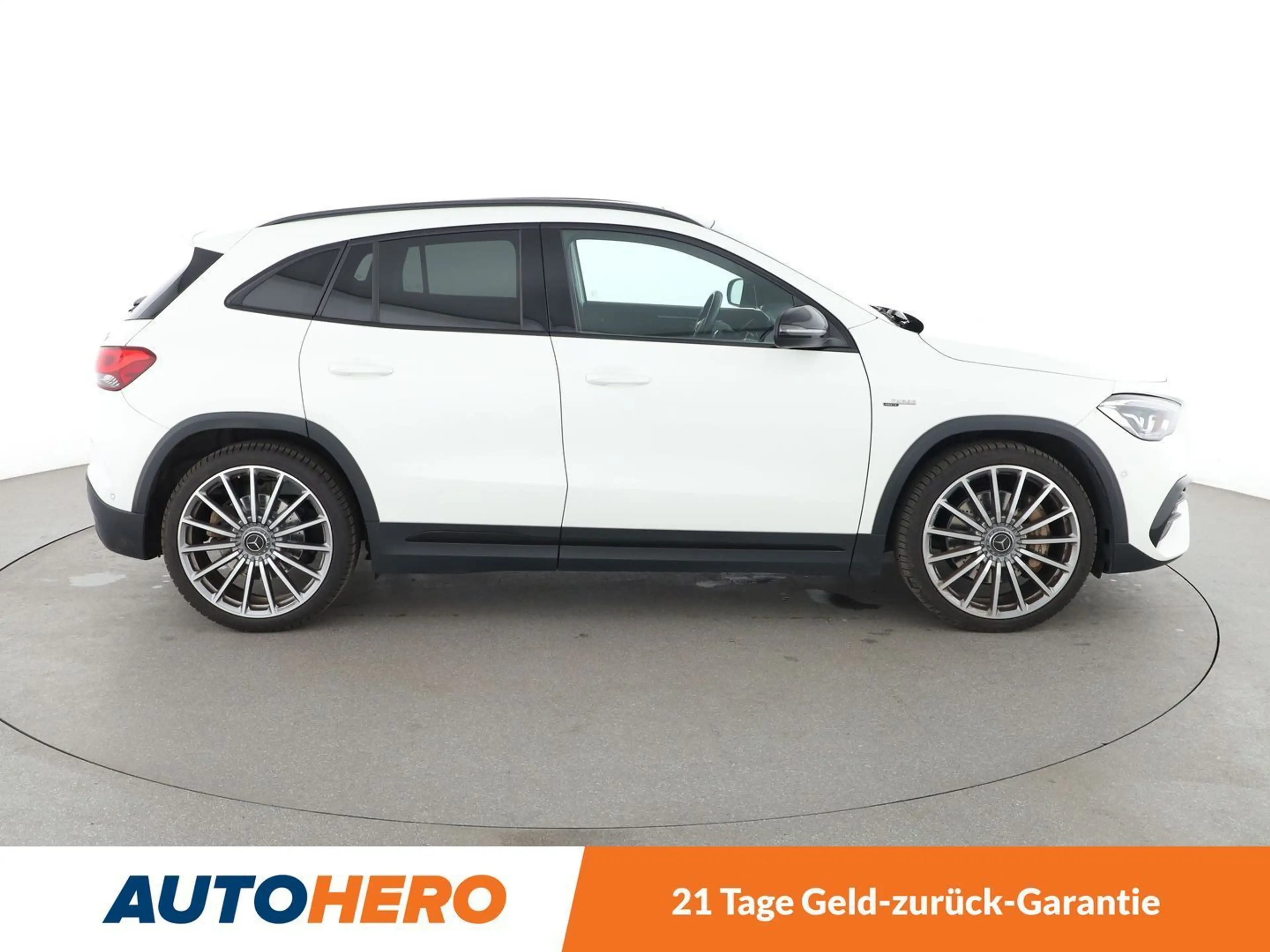 Mercedes-Benz GLA 35 AMG GLA 35 AMG 4Matic Aut*LED*TEMPO*CAM*PANO*SHZ*PDC* — photo 7