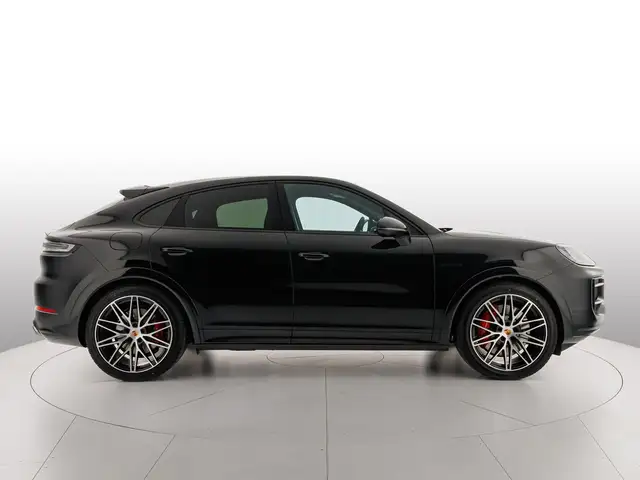 Porsche Cayenne view 5