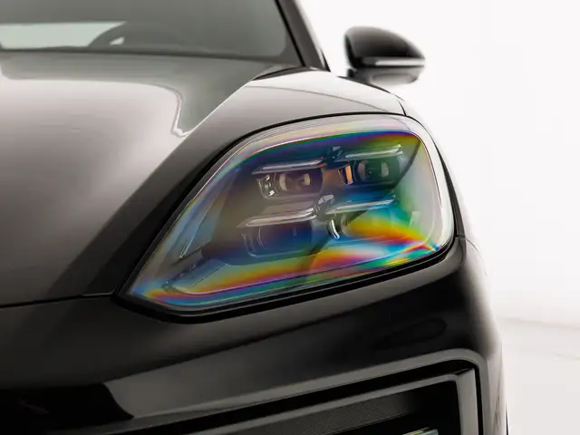 Porsche Cayenne view 10