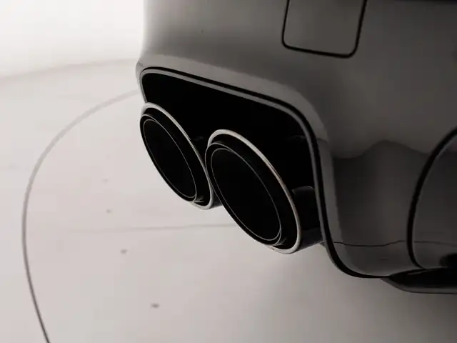 Porsche Cayenne view 12