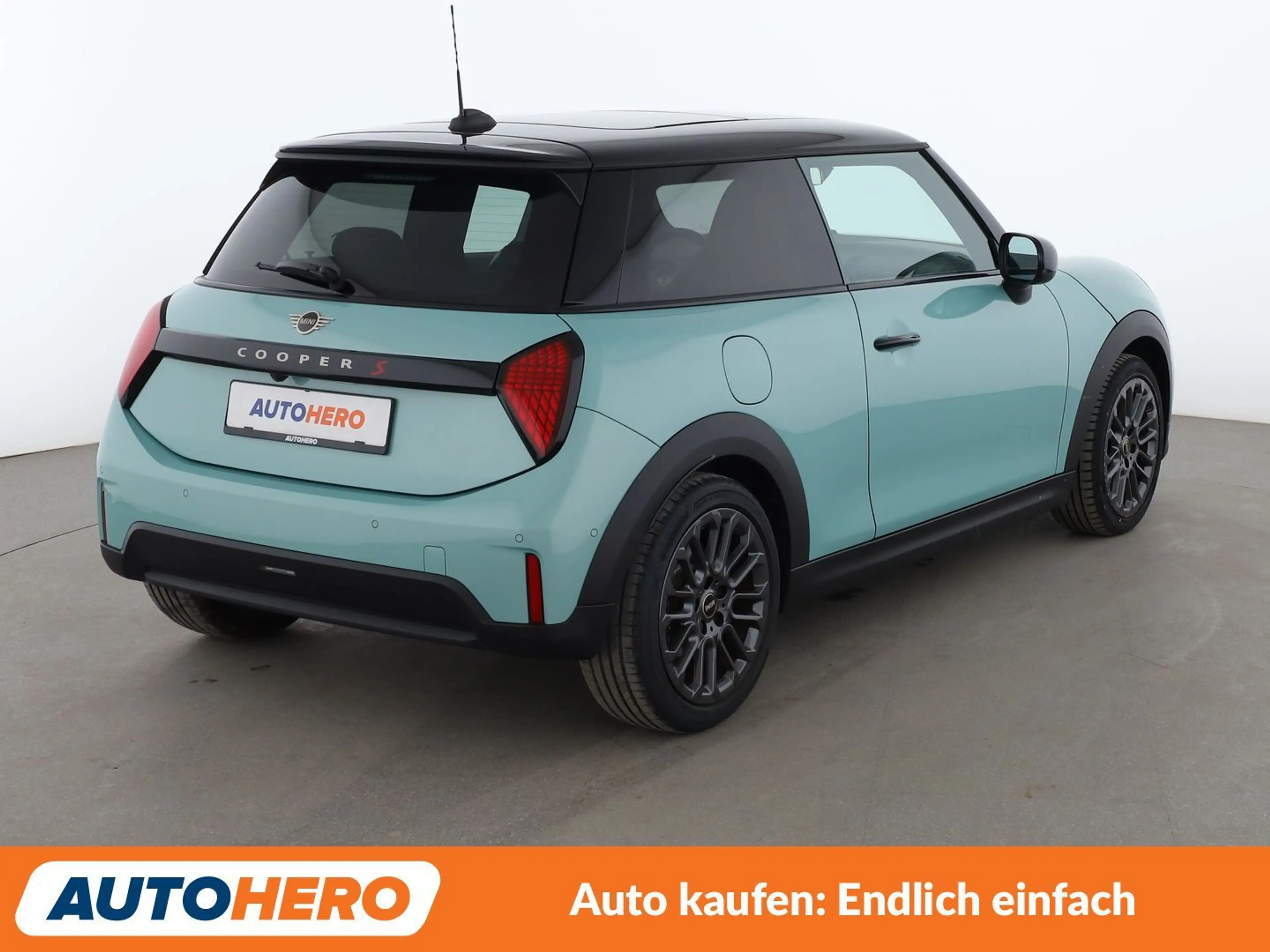 MINI Cooper S Cooper S Favoured Trim Aut.*NAVI*HEAD-UP*LED*CAM* — photo 6