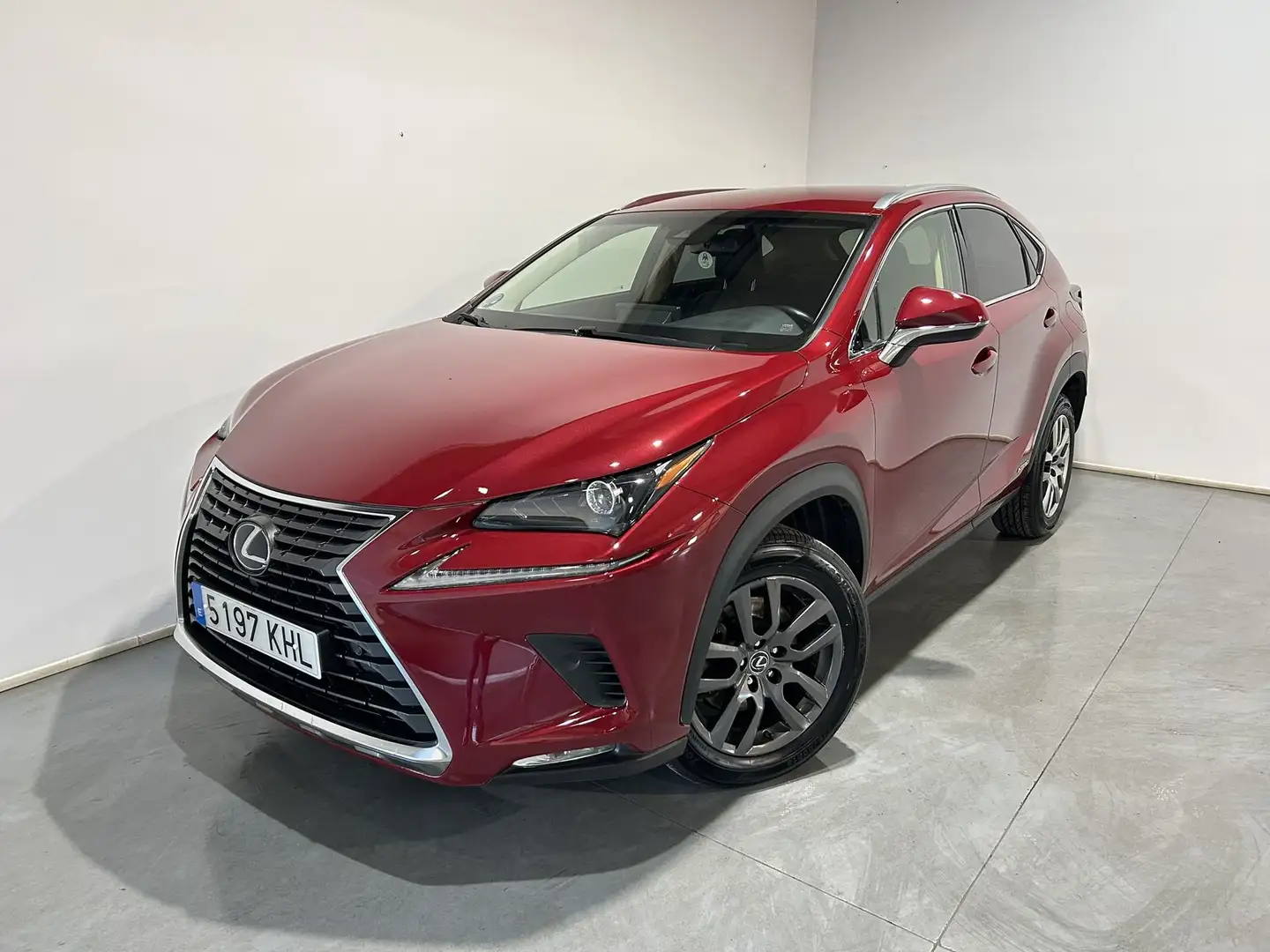 Lexus NX 300 300h Executive Navigation 4WD Rojo - 1