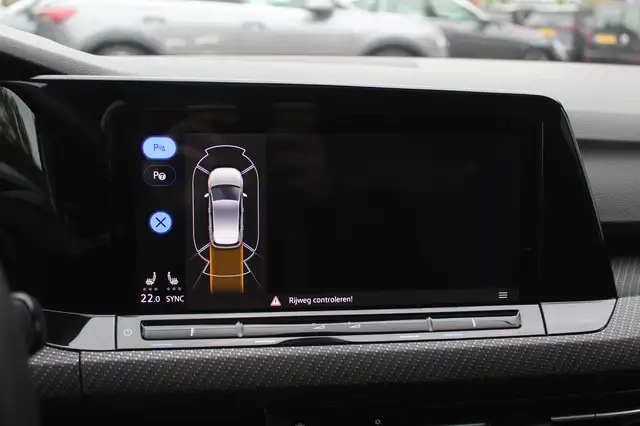 Volkswagen Golf view 20