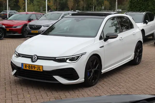 Volkswagen Golf view 6