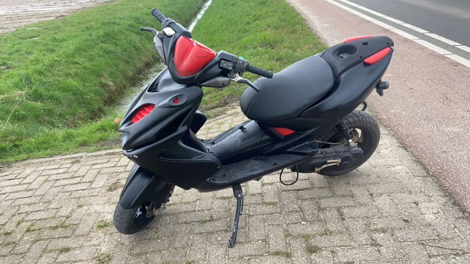 Yamaha Aerox Aerox 70cc Zwart - 1