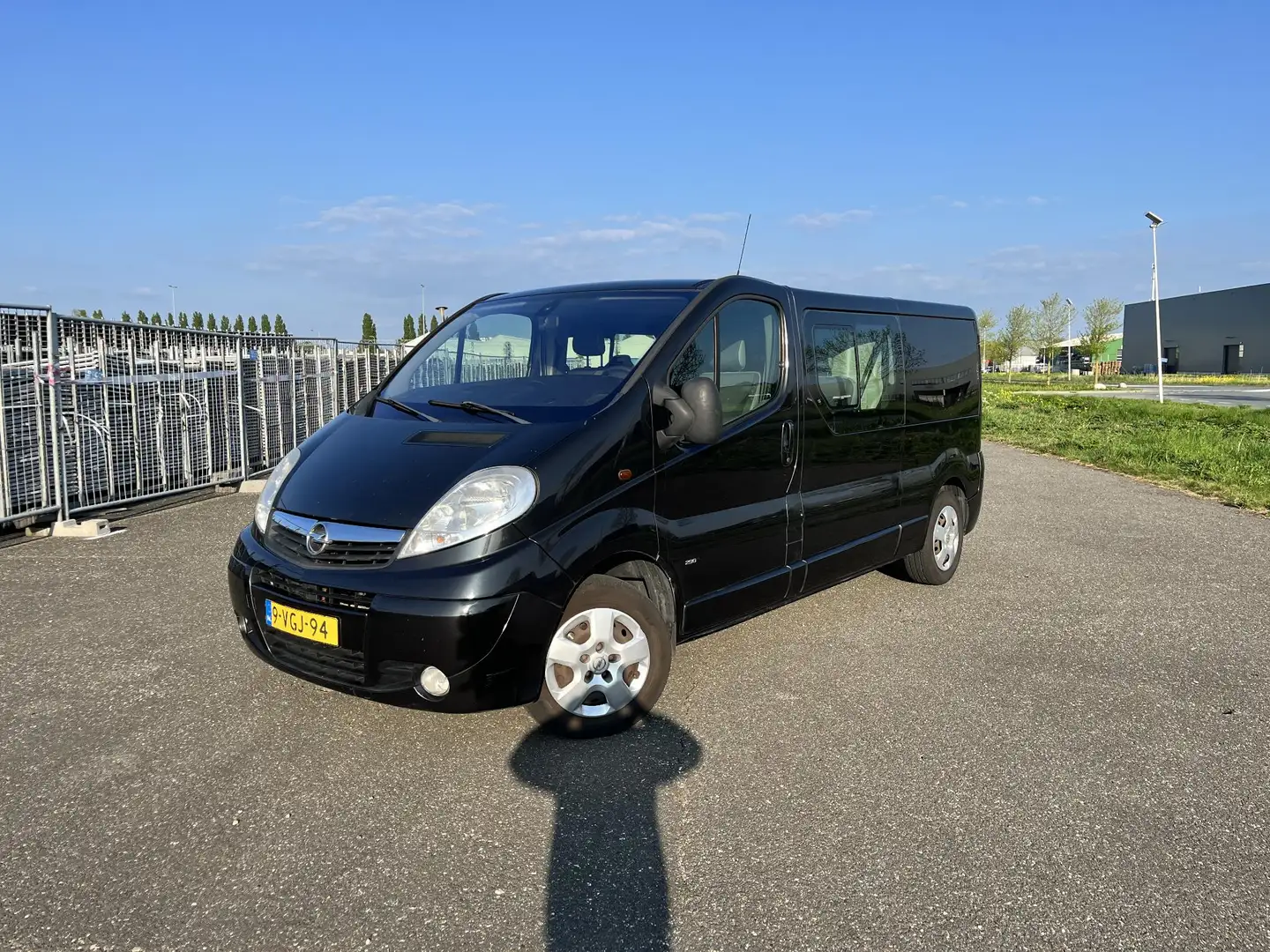 Opel Vivaro 2.0 CDTI L2H1 DC - 2