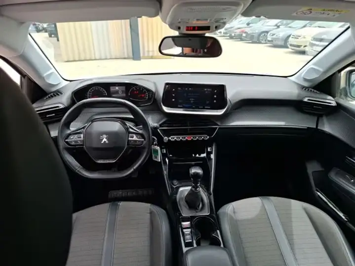 Peugeot 208 2023, foto 2