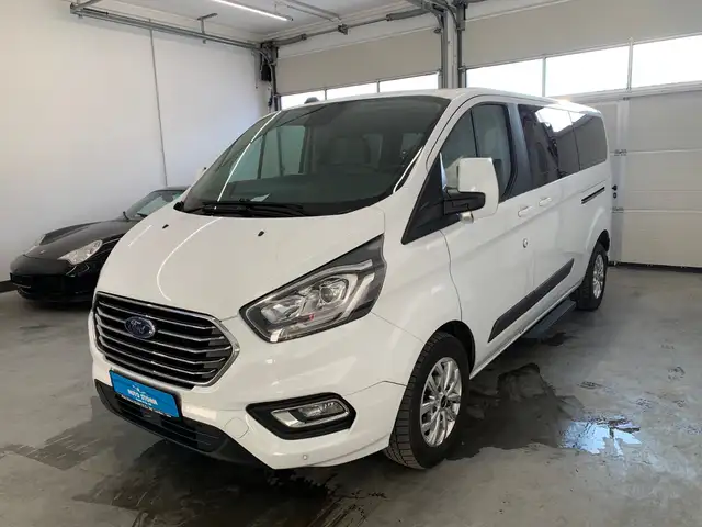 Ford Tourneo Custom Kombi 2.0 TDCi 320 L2*LED*NAVI*Tempo *AHK *8-Sitz