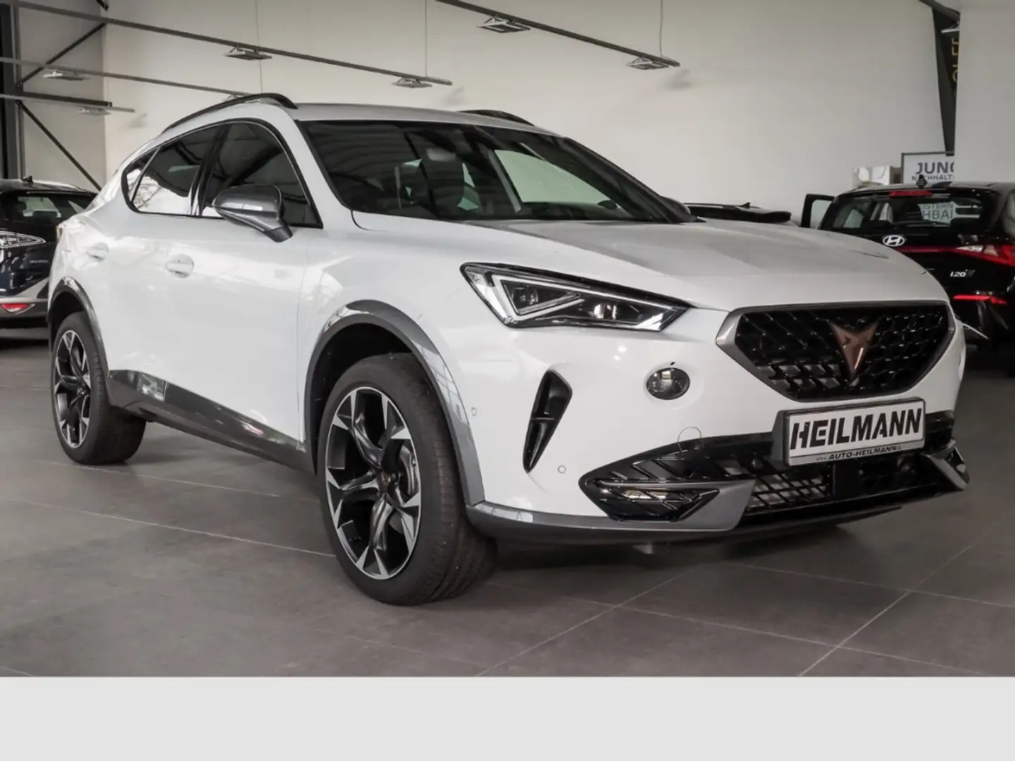 CUPRA Formentor 1,5 TSI DSG AHK/Panoramadach/Navi/Parklenkassisten Weiß - 2