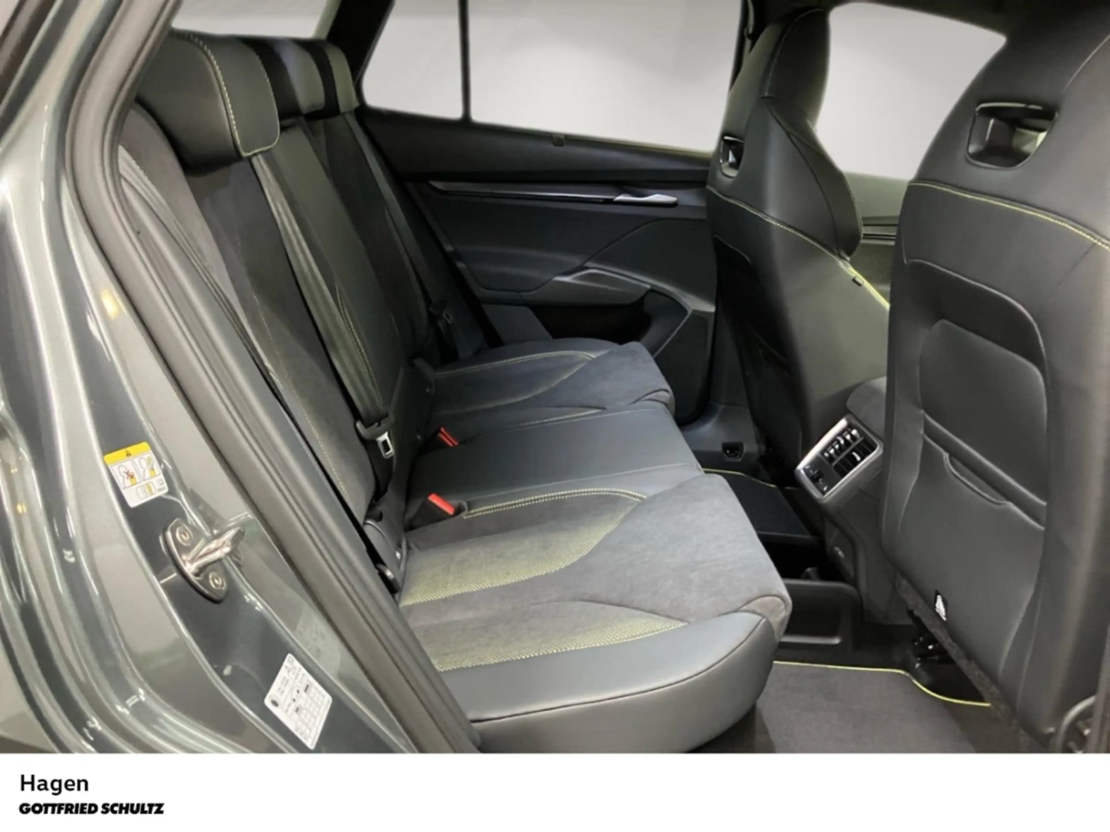 Skoda Enyaq RS 4x4 — photo 7