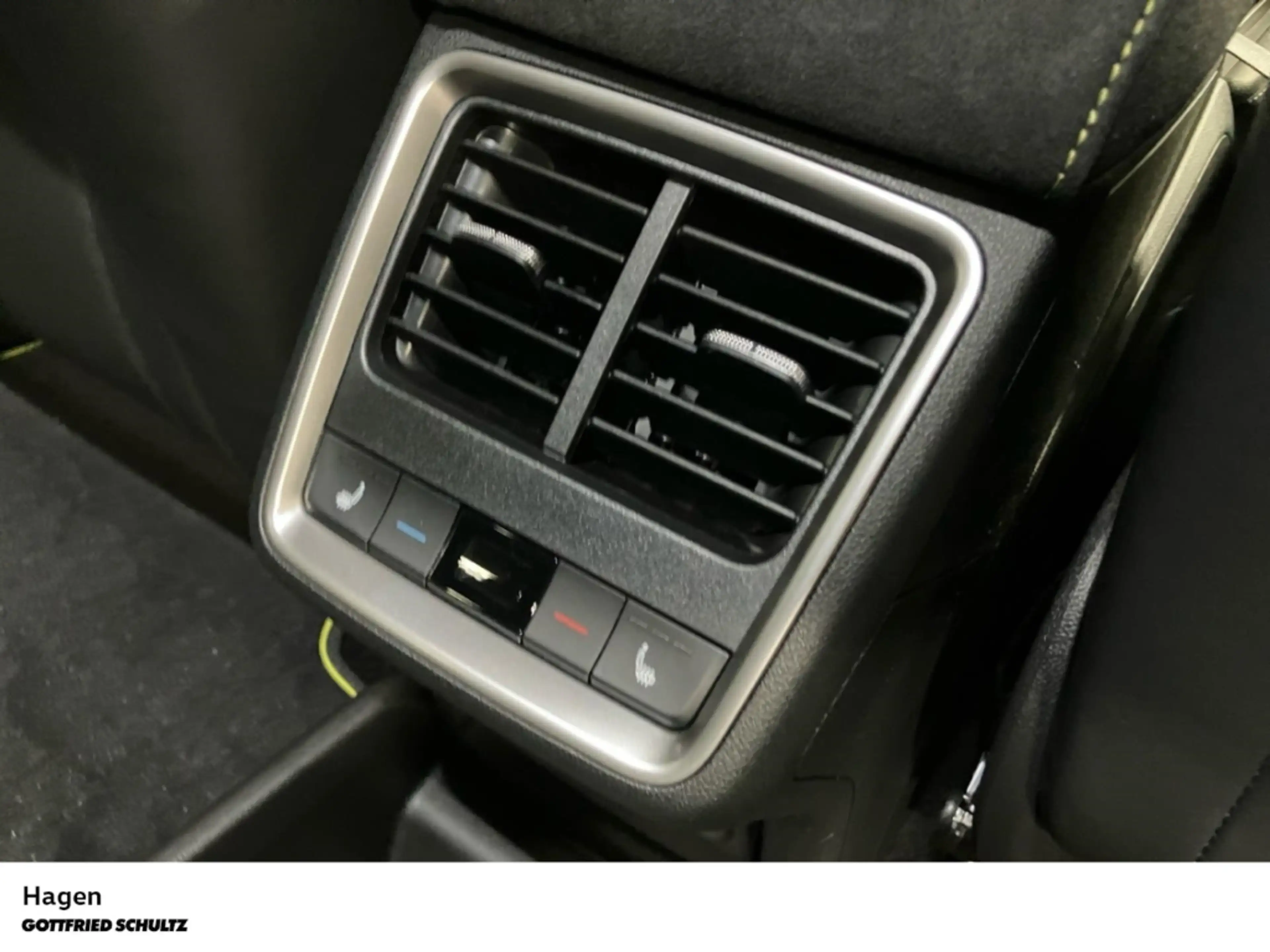 Skoda Enyaq RS 4x4 — photo 12