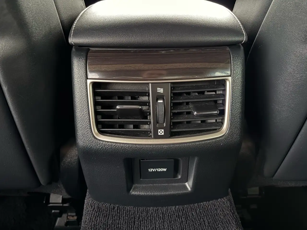 Lexus GS снимка Lexus GS