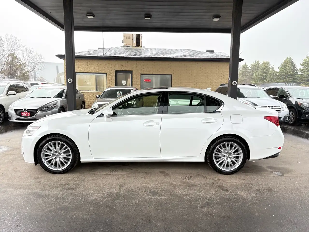 Lexus GS снимка Lexus GS