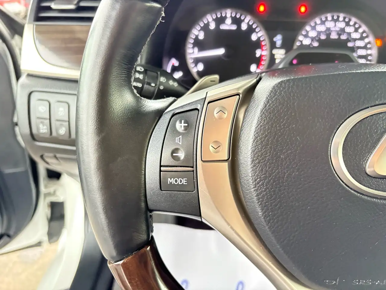 Lexus GS снимка Lexus GS